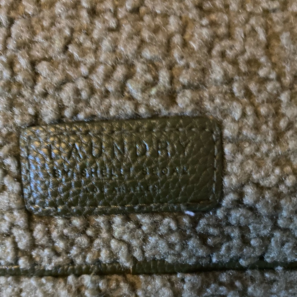 Laundry by Shelli Segal / Faux Sherpa Fleece / Crossbody Bag / Olive Green - Picture 3 of 7